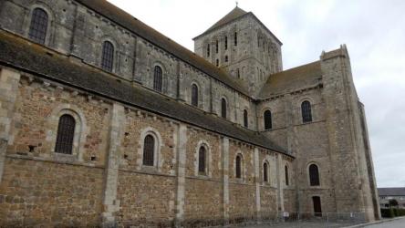 abbaye-sainte-trinite-de-lessay