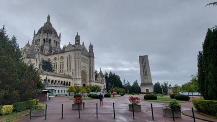 basilique-sainte-therese-de-lisieux