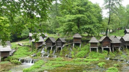 cascade-et-moulins-de-jajce